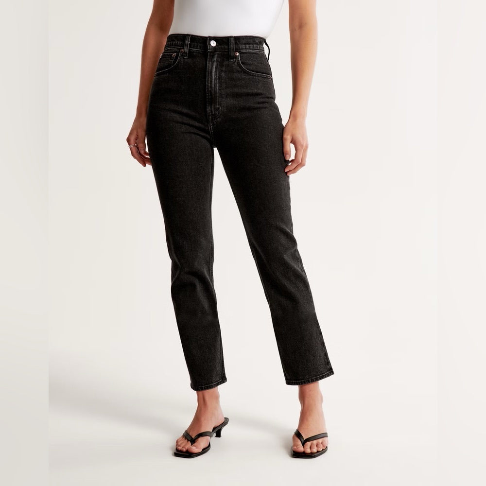 Abercrombie & Fitch Ultra High Rise Ankle Straight Jeans Black